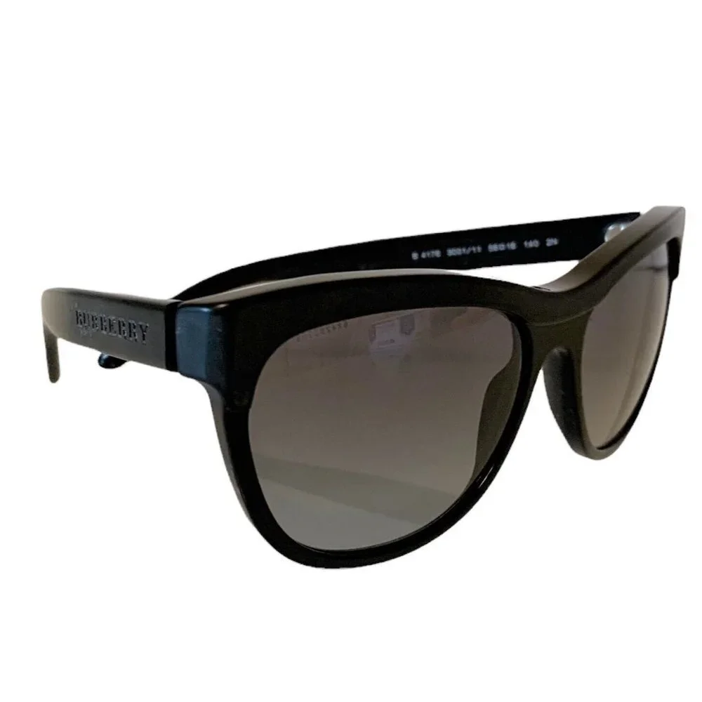 BURBERRY Black Logo Sunglasses $298‎
